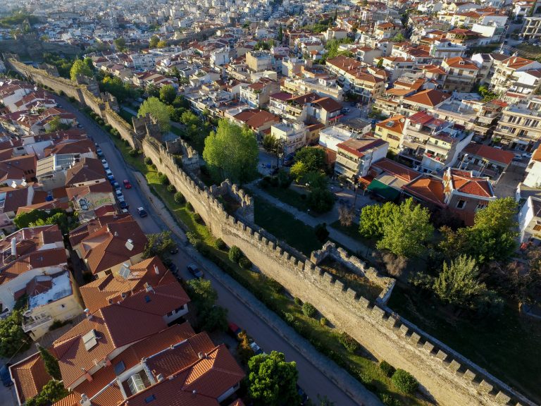 Άνω Πόλη - Τείχη