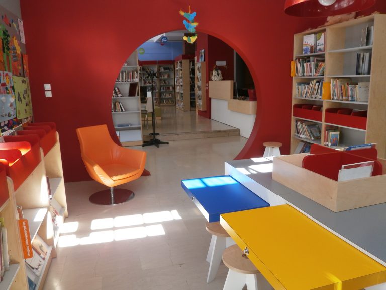 Δημιουργικός Μάιος στην Περιφερειακή Βιβλιοθήκη Χαριλάου. Δράσεις για παιδιά και ενήλικες