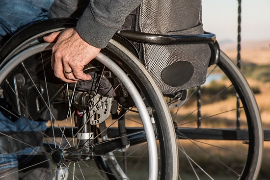 Διάθεση αναπηρικών αμαξιδίων στο πλαίσιο της δράσης “KEEP ON MOVING”