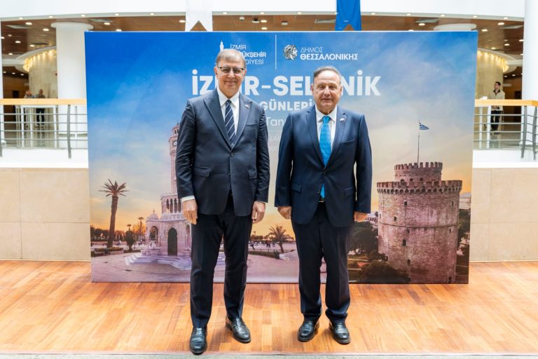 Ο Δήμαρχος Θεσσαλονίκης στη Σμύρνη – «Εγκαινιάζουμε μια νέα περίοδο στις σχέσεις δύο ιστορικών πόλεων»