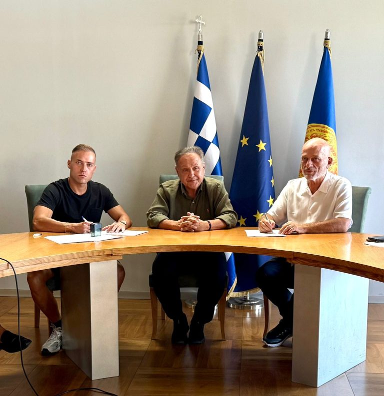 Υπεγράφη η σύμβαση για την ολοκλήρωση της πεζοδρόμησης της Αγίας Σοφίας