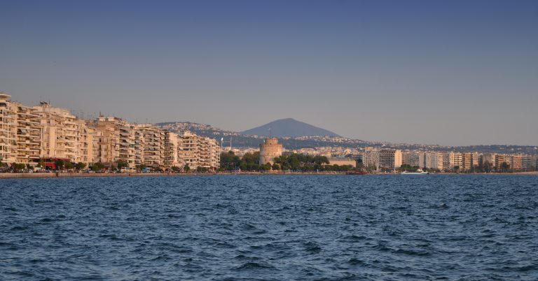 Δωρεάν περιπατητικές ξεναγήσεις στην αγγλική γλώσσα στη Β’ Δημοτική Κοινότητα